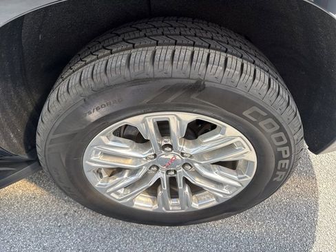 Used 2022 GMC Yukon SLT w/ SLT Luxury Package image 7