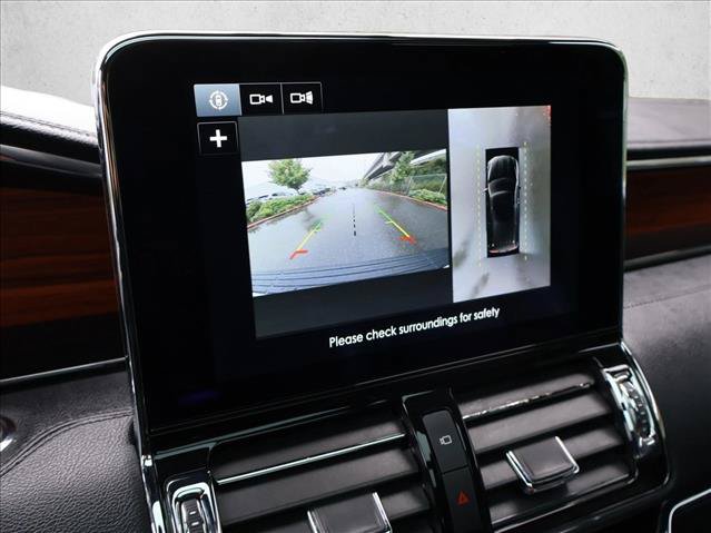 Used 2018 Lincoln Navigator Select w/ Technology Package AWD/4WD image 17