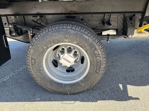 New 2025 GMC Sierra 3500 Pro w/ Convenience Package image 20