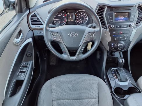 Used 2017 Hyundai Santa Fe Sport image 13