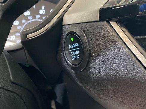 Used 2022 Ford Escape SE w/ Cold Weather Package AWD/4WD image 23