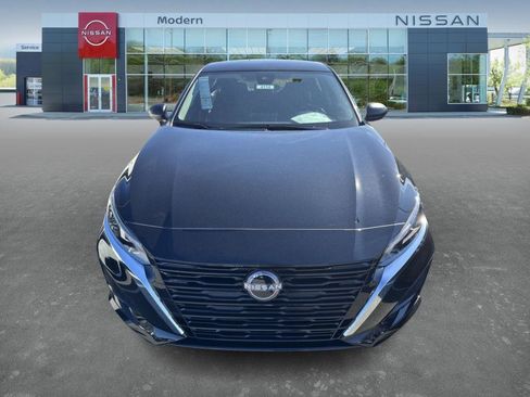 New 2025 Nissan Altima 2.5 S image 14
