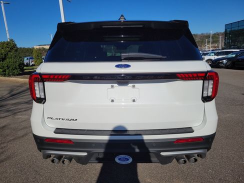 Used 2025 Ford Explorer Platinum w/ Ultimate Package image 26