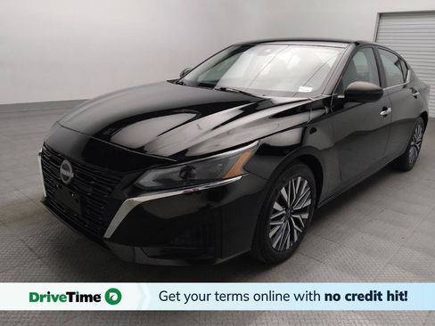 Used 2024 Nissan Altima 2.5 SV FWD image 1