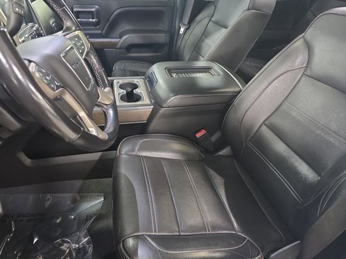 Used 2019 GMC Sierra 3500 Denali w/ Duramax Plus Package image 15