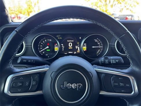 Used 2021 Jeep Wrangler Unlimited Sahara image 23