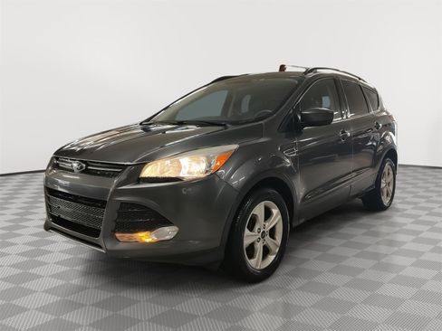 Used 2016 Ford Escape SE w/ Equipment Group 201A image 22