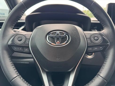 Used 2025 Toyota Corolla SE FWD image 15