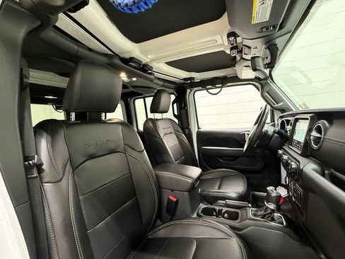 Used 2023 Jeep Wrangler Sahara w/ Cold Weather Group AWD/4WD image 46