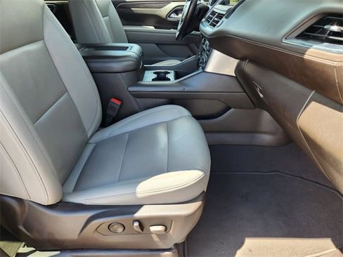 Used 2023 Chevrolet Suburban LT image 15
