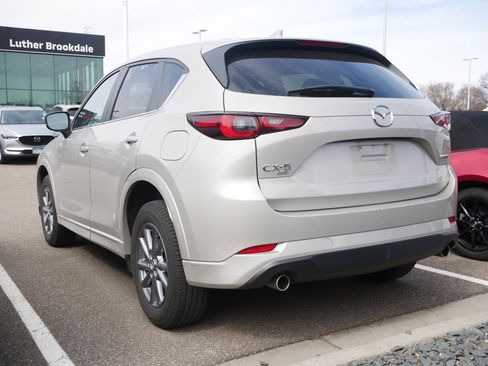 Used 2025 MAZDA CX-5 AWD 2.5 S w/ Select Package image 4
