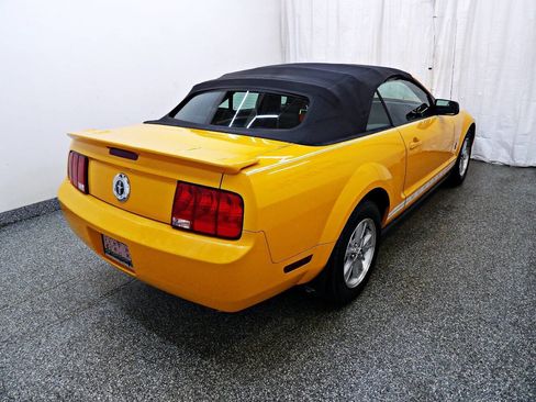 Used 2008 Ford Mustang Premium RWD image 12