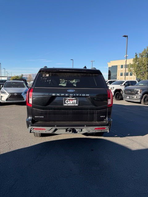 Used 2025 Ford Expedition Max Active AWD/4WD image 10