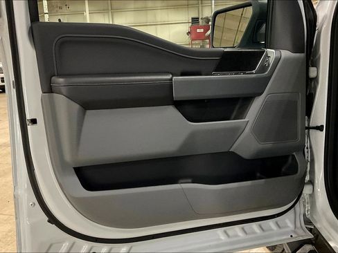 Certified 2022 Ford F150 XLT w/ Equipment Group 302A High image 21