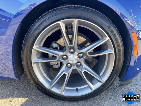 Used 2019 Chevrolet Camaro LT w/ RS Package image 10