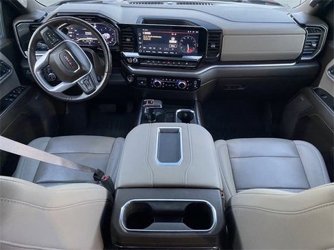 Used 2022 GMC Sierra 1500 SLT w/ SLT Premium Plus Package image 5