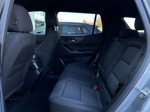 Used 2025 Chevrolet Equinox LT image 11