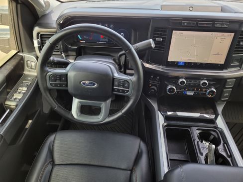 Used 2024 Ford F250 Lariat w/ FX4 Off-Road Package image 15