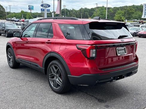 New 2026 Ford Explorer ST-Line w/ ST-Line Street Pack AWD/4WD image 2