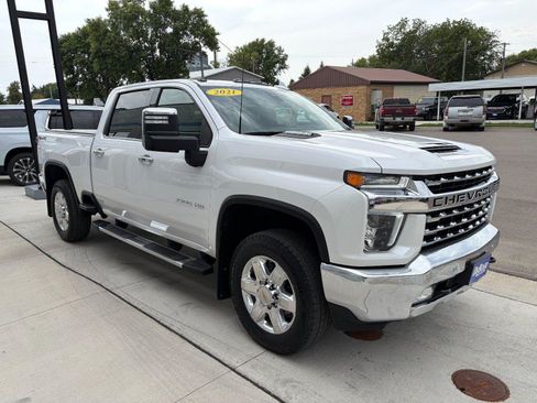 Used 2021 Chevrolet Silverado 3500 LTZ w/ LTZ Premium Package AWD/4WD image 6
