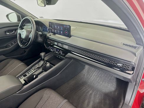 Used 2024 Honda Accord Sport image 25