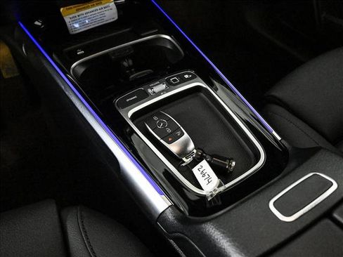 Certified 2025 Mercedes-Benz GLB 250 4MATIC image 13