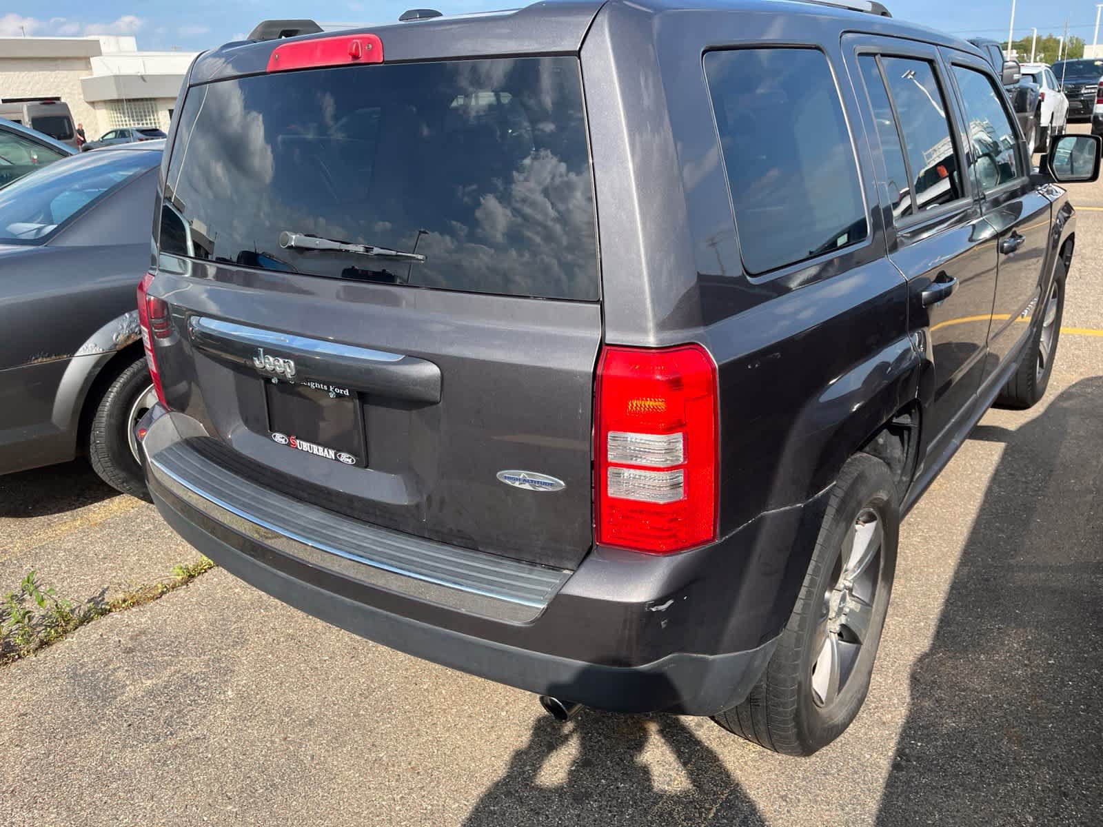 Used 2016 Jeep Patriot High Altitude FWD image 14