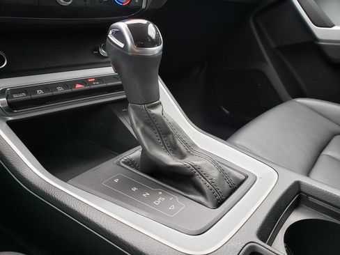 Used 2023 Audi Q3 2.0T Premium w/ Convenience Package image 25