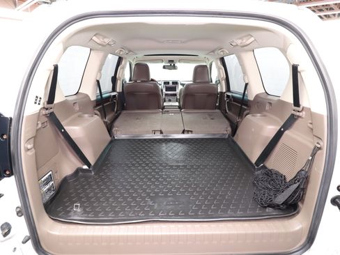 Used 2010 Lexus GX 460 image 33