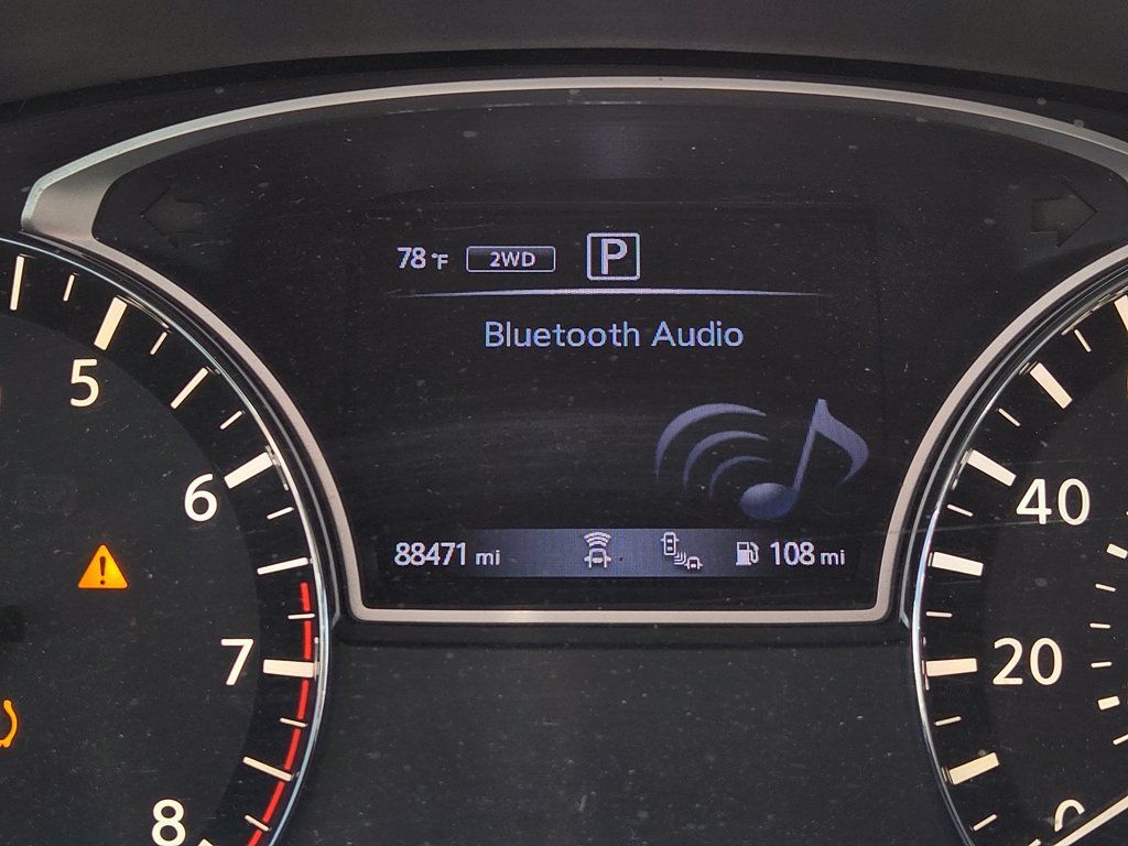 Used 2017 Nissan Pathfinder Platinum w/ Family Entertainment Package AWD/4WD image 28
