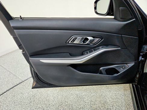 Used 2022 BMW 330i 330i w/ Driving Assistance Package image 17