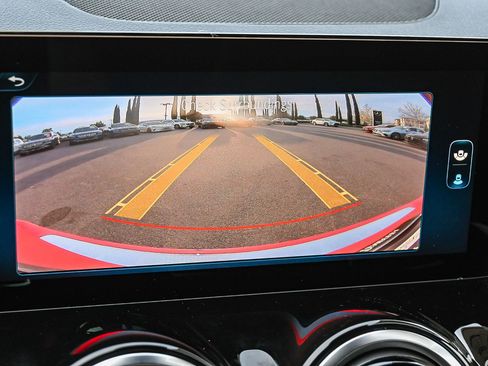 New 2026 Mercedes-Benz GLB 250 image 26