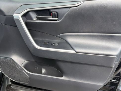 Certified 2024 Toyota RAV4 LE FWD image 32
