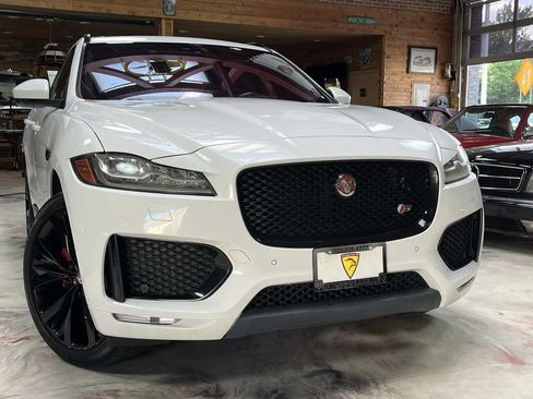Used 2018 Jaguar F-PACE S AWD/4WD image 4