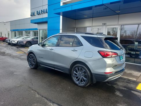 Certified 2024 Chevrolet Equinox RS w/ LPO, Floor Liner Package image 8