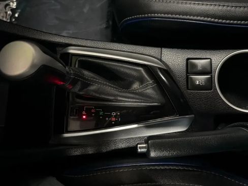 Used 2017 Toyota Corolla SE w/ Body Protection Package FWD image 12