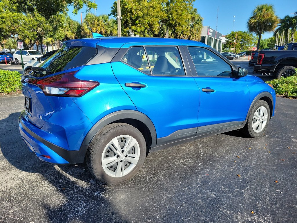 Used 2024 Nissan Kicks S FWD image 9
