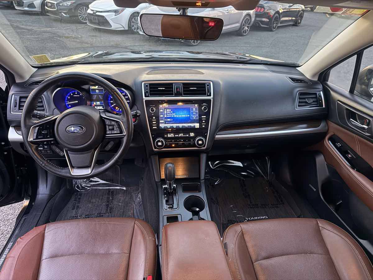 Used 2019 Subaru Outback 3.6R Touring w/ Popular Package #3A AWD/4WD image 11