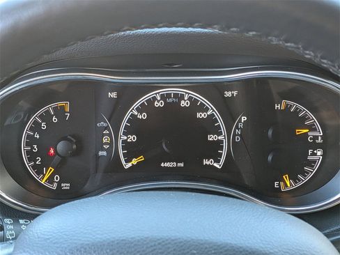 Certified 2021 Jeep Grand Cherokee Laredo X image 14