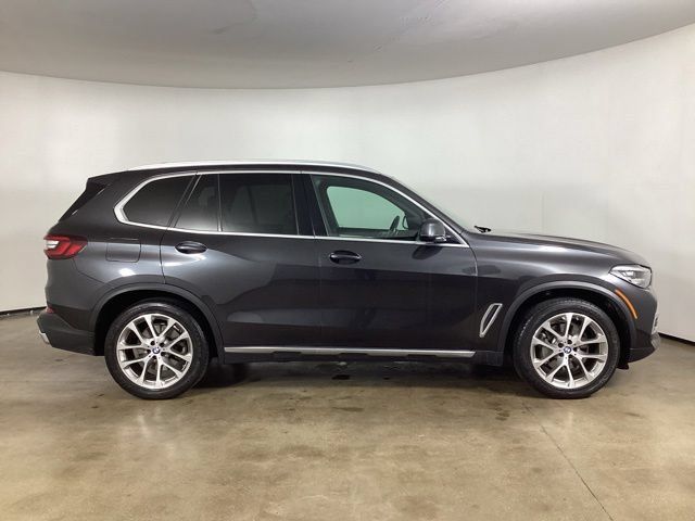 Used 2022 BMW X5 xDrive40i w/ Luxury Seating Package AWD/4WD image 4