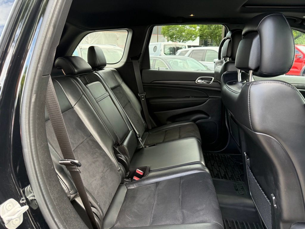 Used 2022 Jeep Grand Cherokee Laredo X AWD/4WD image 29