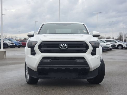 Used 2024 Toyota Tacoma SR5 image 12