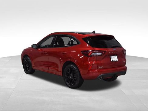Used 2023 Ford Escape ST-Line Elite w/ Premium Technology Package AWD/4WD image 9