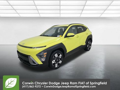 Used 2024 Hyundai Kona SEL image 4