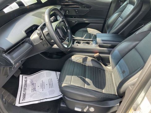 Certified 2024 Lincoln Nautilus Reserve w/ Equipment Group 202A image 22