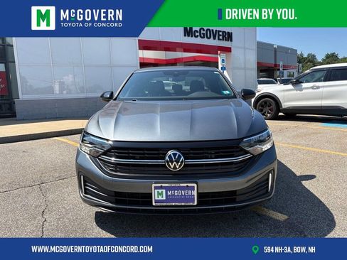 Used 2023 Volkswagen Jetta Sport FWD image 8