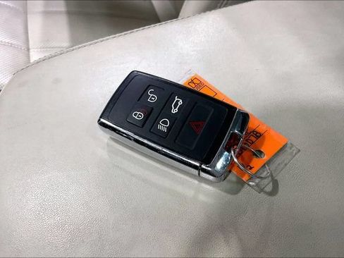 Used 2019 Land Rover Range Rover Sport HSE AWD/4WD image 13