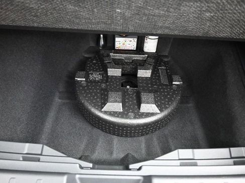 New 2026 Nissan Kicks SV image 29