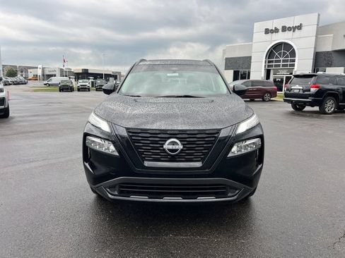 Used 2023 Nissan Rogue SV w/ SV Premium B Package AWD/4WD image 2