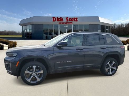 New 2026 Jeep Grand Cherokee Limited AWD/4WD image 4